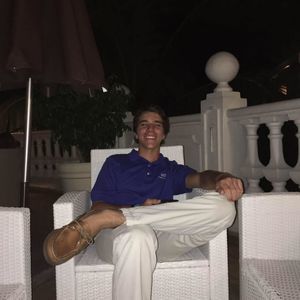 Meet your Posher, Jonathan